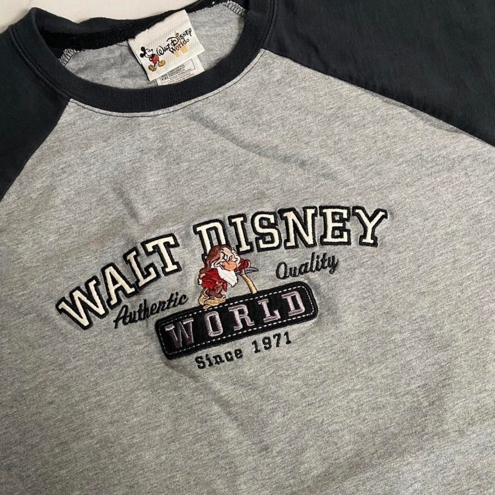 Vintage Walt Disney World Grumpy T-Shirt XXL Gray Raglan 1971 Embroidered Logo